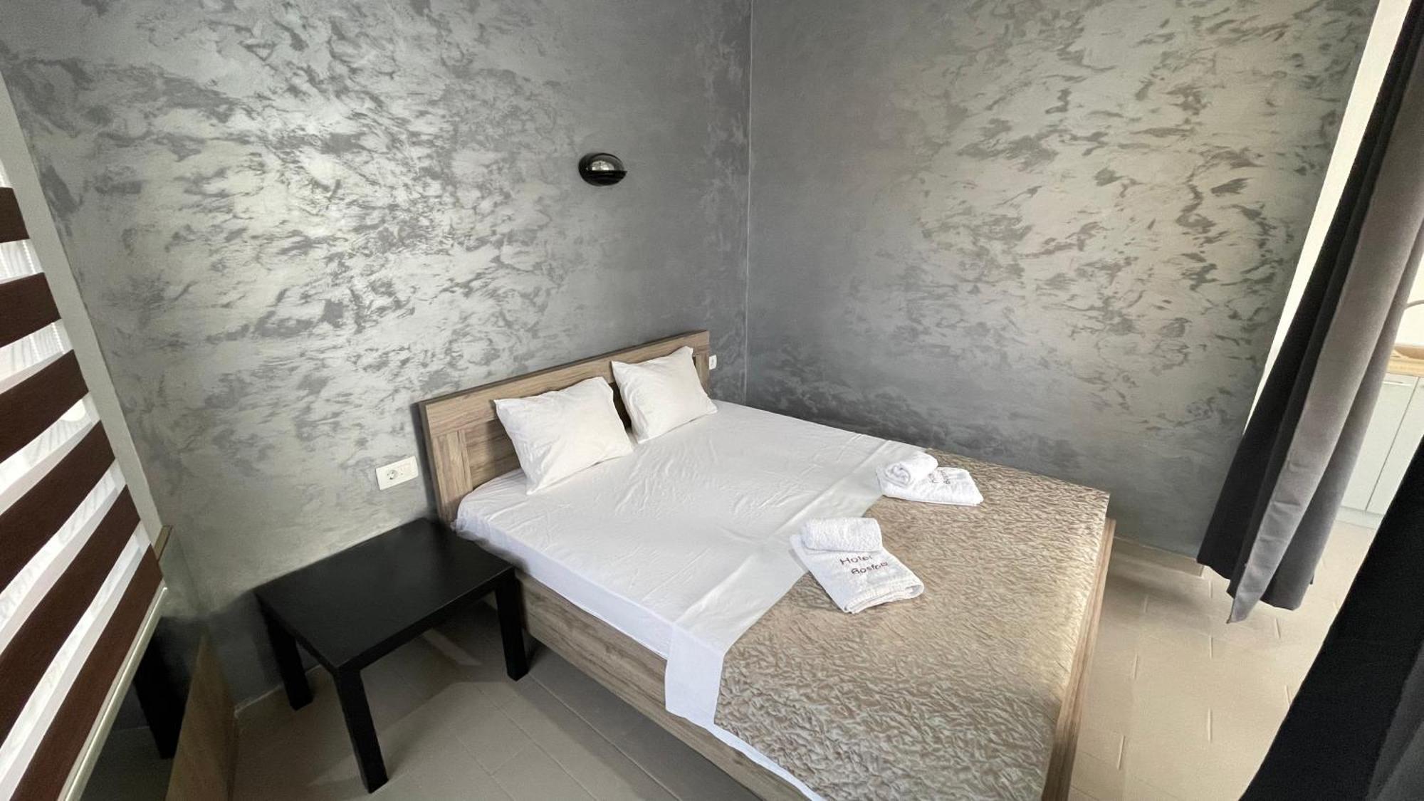Bosfor Hotel Dobra Voda Quarto foto